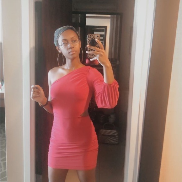 Saints 21 Red asymmetric top dress - Picture 3 of 5